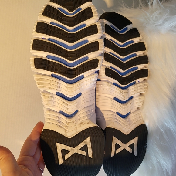 NWOT Nike Men Blue Running Shoes - Picture 5 of 5